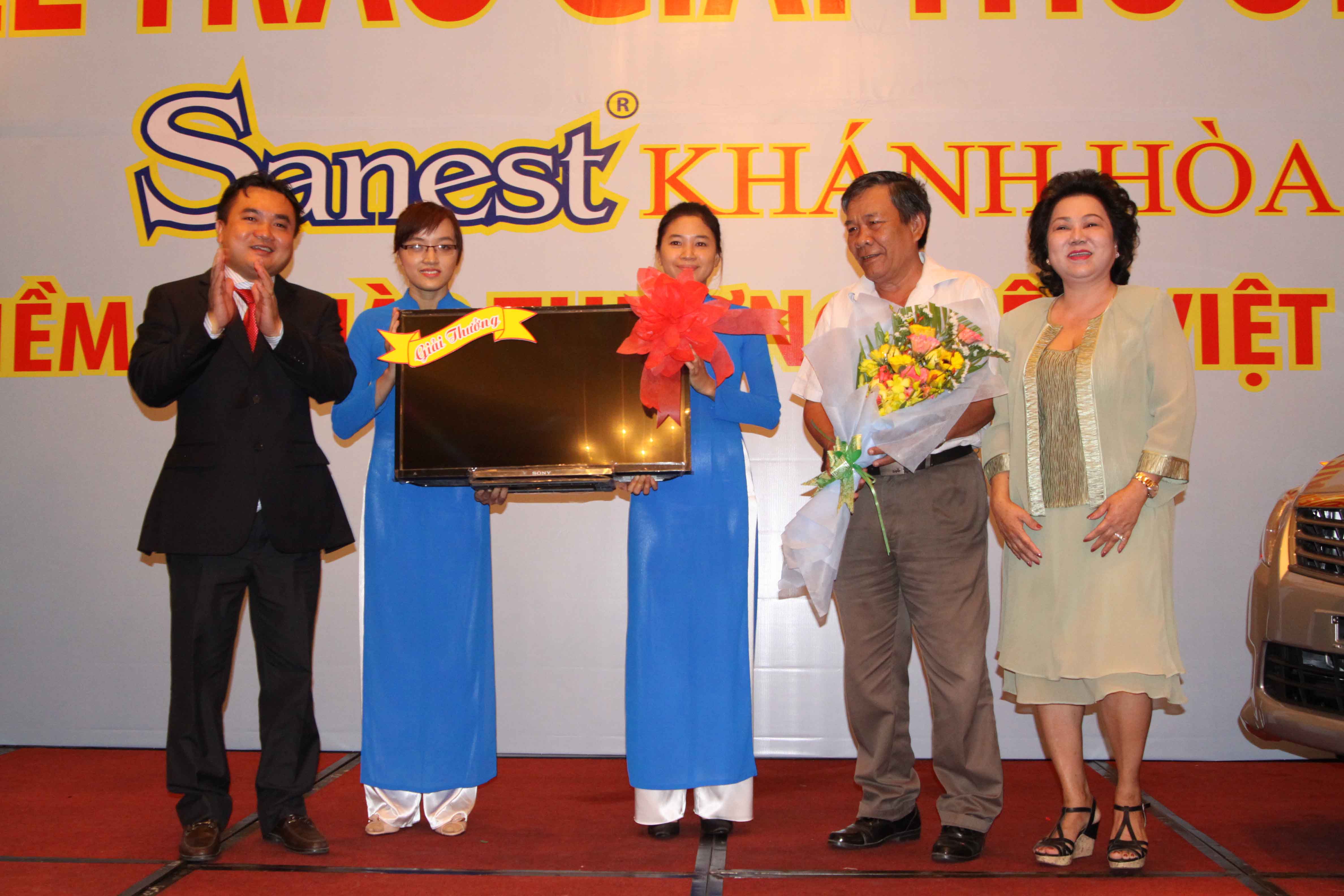 http://yensaokhanhhoa.com.vn/yensao/app/webroot/upload/images/Vo%20Van%20Si%20-%20Tivi32.JPG